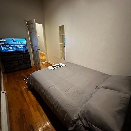 Cozy Townhouse In Harlem Appartement New York Buitenkant foto